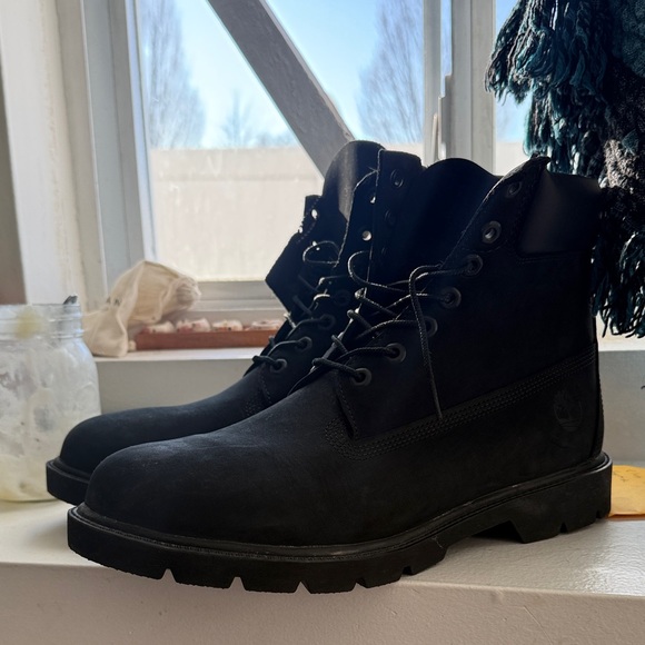 Timberland Men's Dark Boots - Picture 2 of 4
